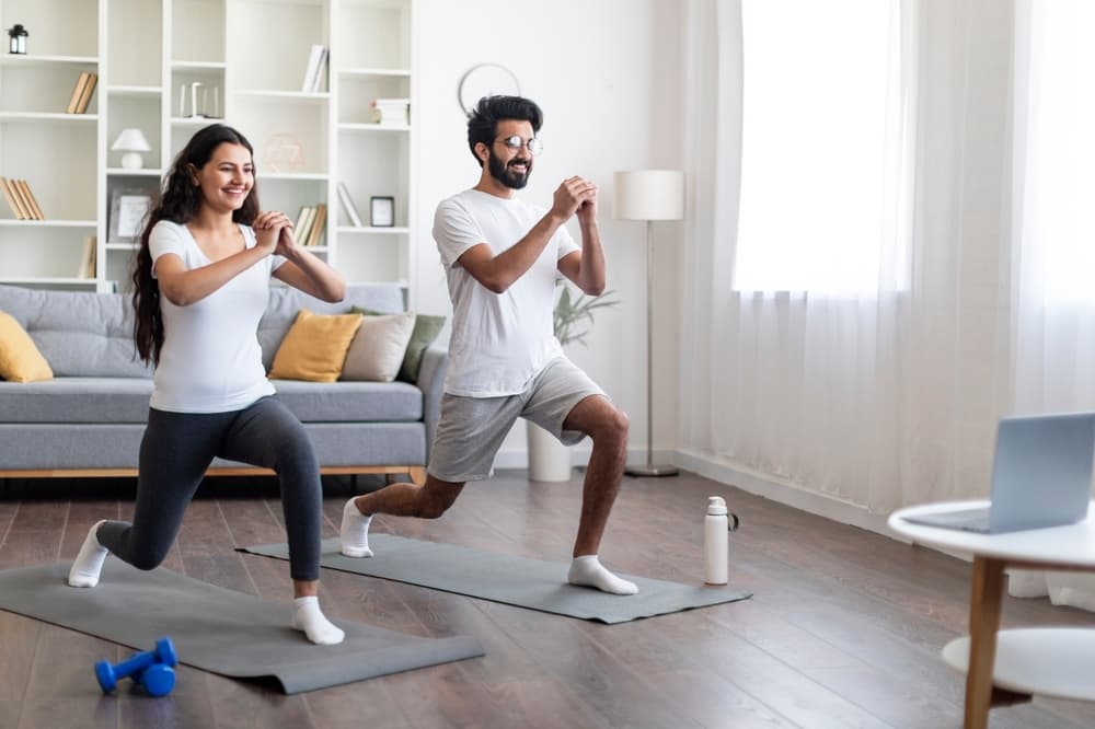 couple doing exercises