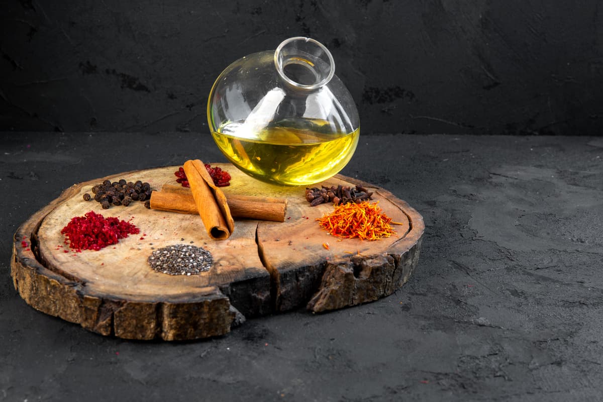 ayurvedic-pain-relief-oil-natural-ingredients-that-actually-work